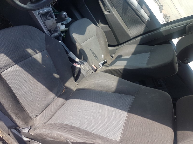 opel astra h berlina del año 2004