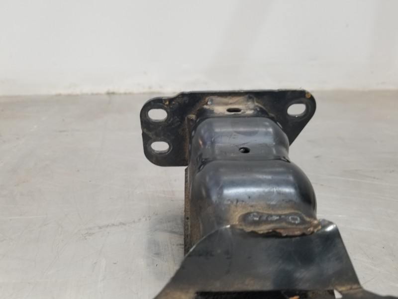 Recambio de refuerzo paragolpes delantero para chevrolet aveo sedán emotion referencia OEM IAM 95022240  