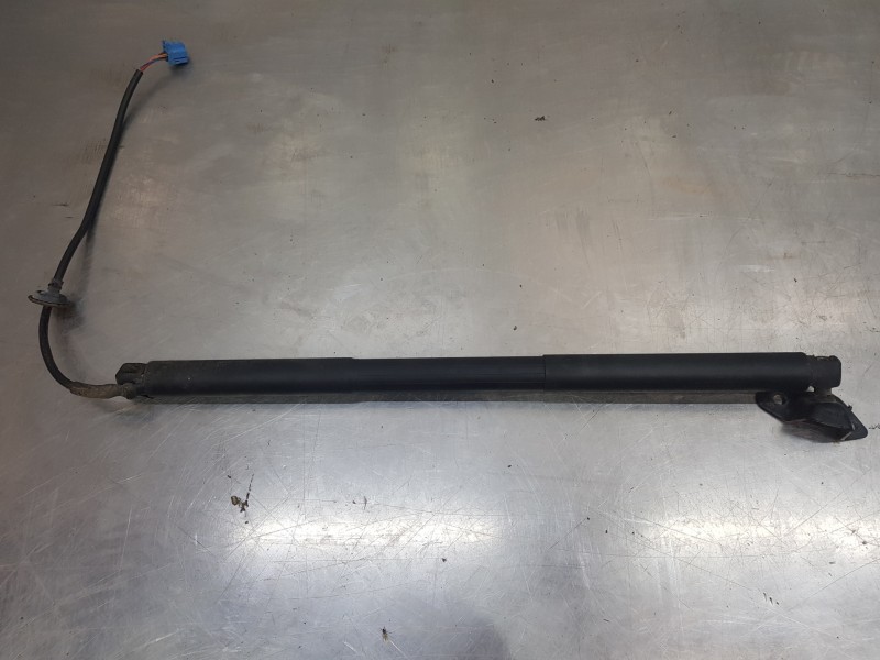 Recambio de amortiguadores maletero / porton para mercedes clase m (w166) bluetec referencia OEM IAM A1668900000  