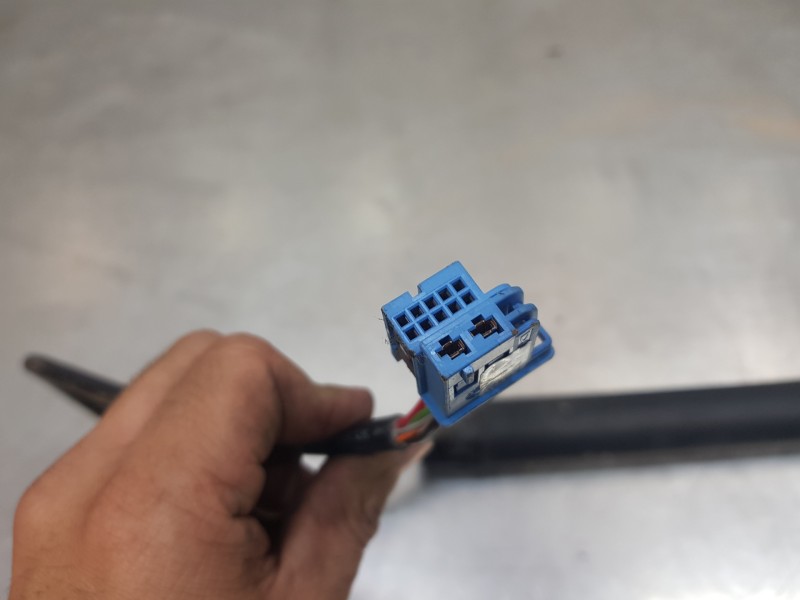 Recambio de amortiguadores maletero / porton para mercedes clase m (w166) bluetec referencia OEM IAM A1668900000  