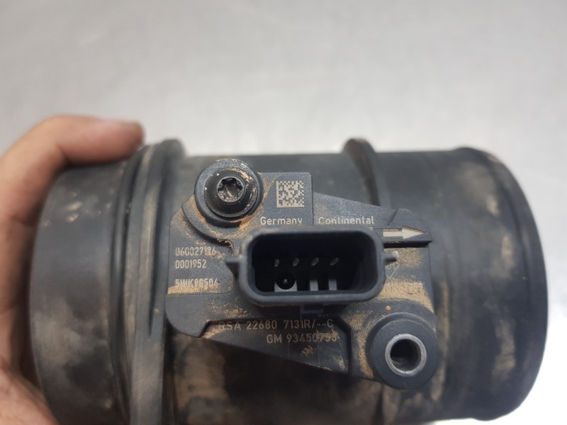 Recambio de caudalimetro para nissan nv 400 l3h2 referencia OEM IAM 93450753  