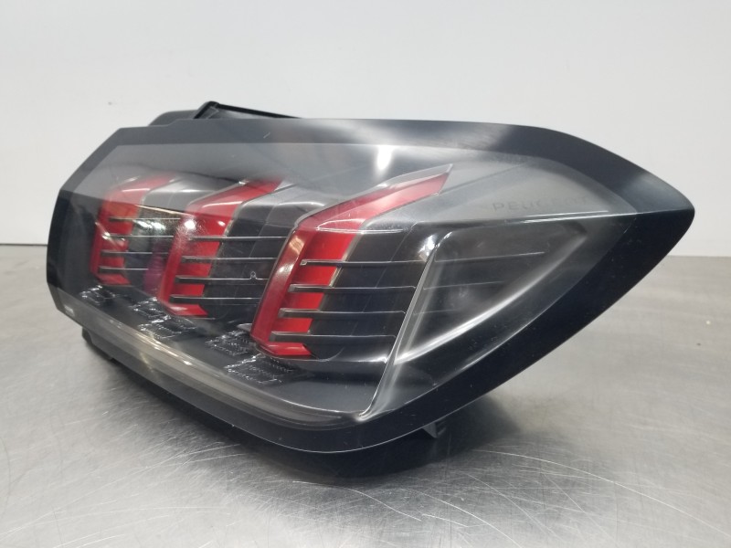 Recambio de piloto trasero derecho para peugeot 208 (p2) active referencia OEM IAM 9823216680  