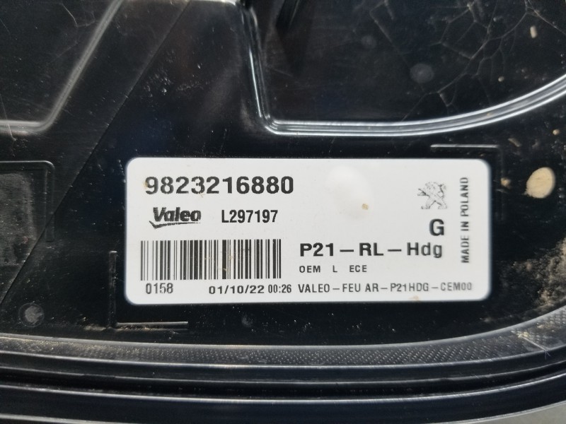 Recambio de piloto trasero izquierdo para peugeot 208 (p2) active referencia OEM IAM 9823216880  