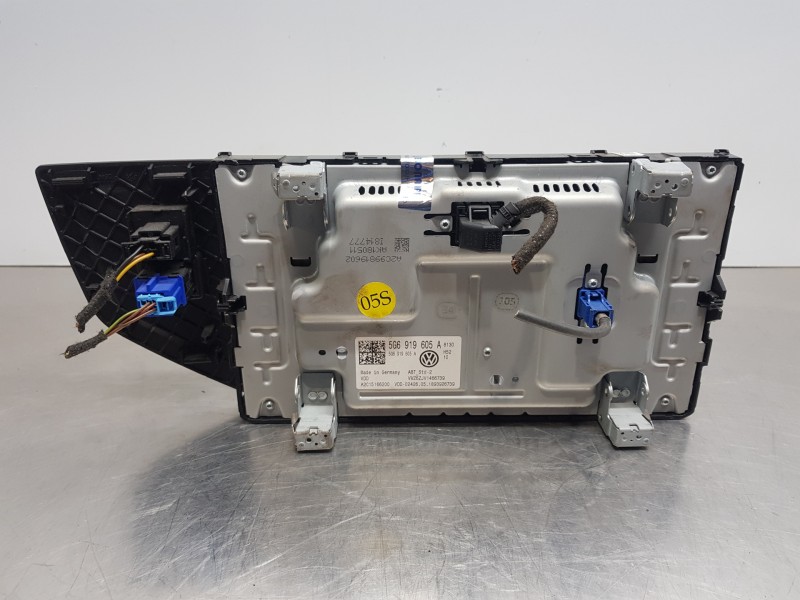 Recambio de pantalla multifuncion para volkswagen polo life referencia OEM IAM 5G6919605A  