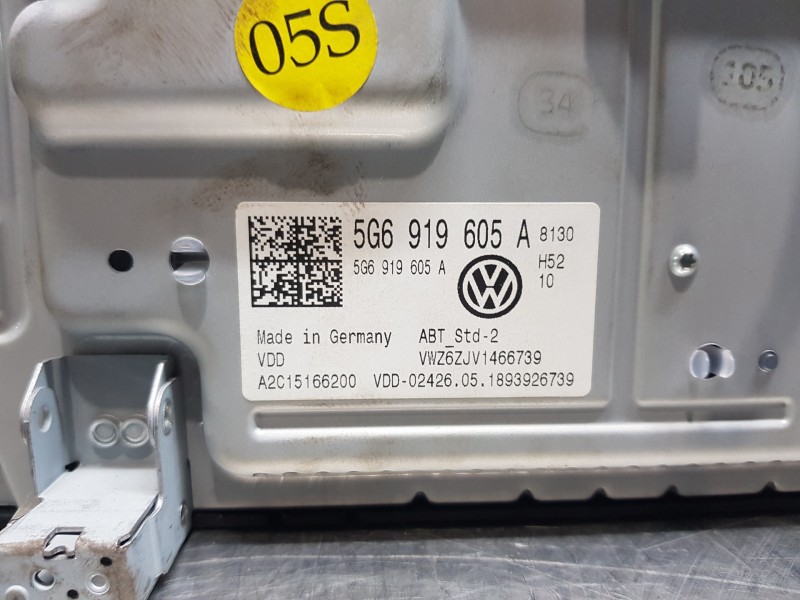 Recambio de pantalla multifuncion para volkswagen polo life referencia OEM IAM 5G6919605A  