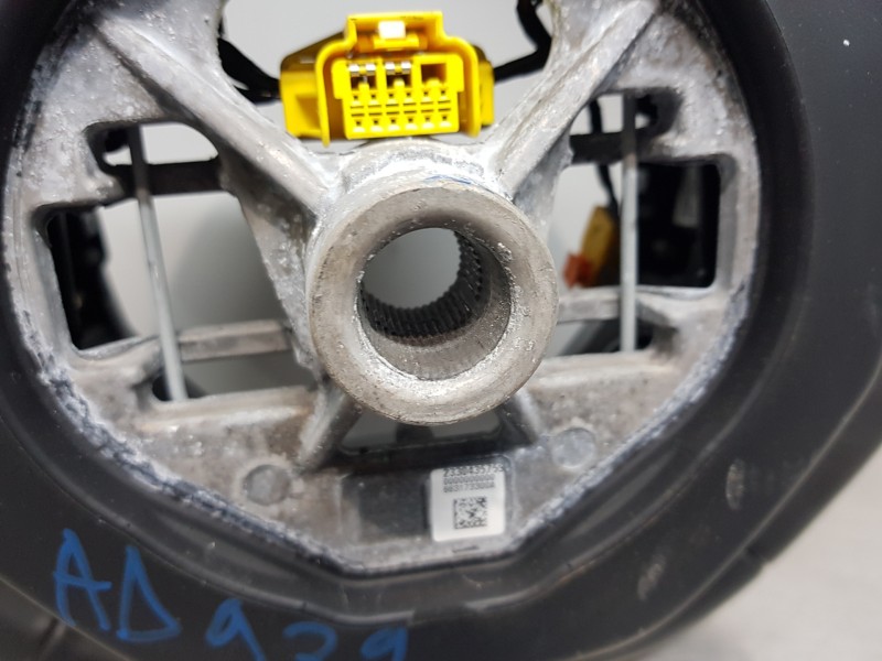 Recambio de volante para peugeot 208 (p2) allure referencia OEM IAM 98546457ZD  