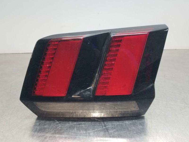 Recambio de piloto trasero derecho interior para peugeot 3008 gt line referencia OEM IAM 9810477780  