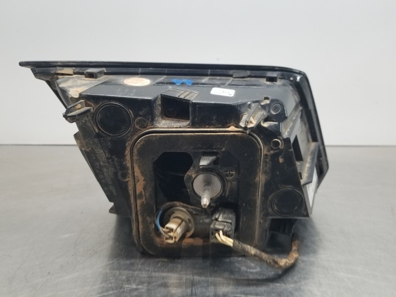 Recambio de piloto trasero derecho interior para peugeot 3008 gt line referencia OEM IAM 9810477780  