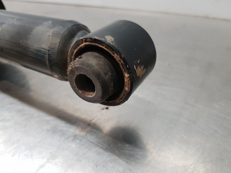 Recambio de amortiguador trasero derecho para bmw x3 g01 xdrive referencia OEM IAM 33526871801  