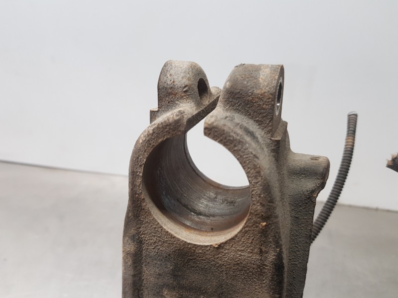 Recambio de mangueta delantera izquierda para citroen c4 cactus shine referencia OEM IAM 1607557480  