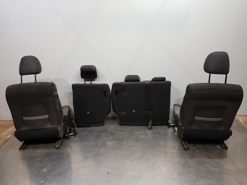 Recambio de juego asientos completo para citroen c4 cactus shine referencia OEM IAM 1611568680  