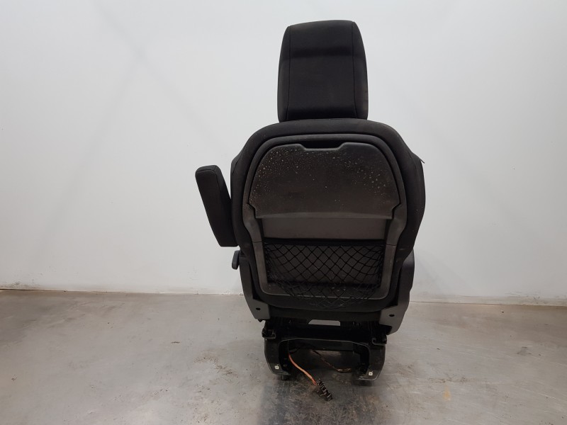 Recambio de asiento delantero derecho para citroen spacetourer autobus referencia OEM IAM 1616753180  