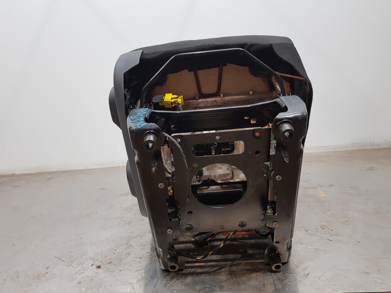 Recambio de asiento delantero derecho para citroen spacetourer autobus referencia OEM IAM 1616753180  