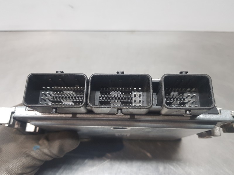 Recambio de centralita motor uce para ford focus lim. (cb4) trend referencia OEM IAM 7M5112A650 5WS40778F 