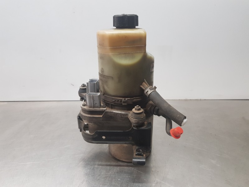 Recambio de bomba direccion para ford focus lim. (cb4) trend referencia OEM IAM 1545071 4M513K514CA 