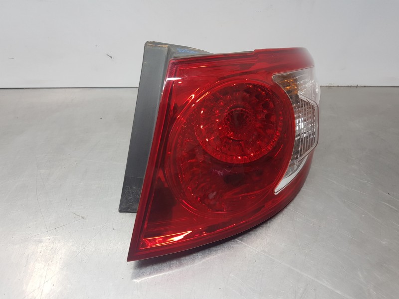 Recambio de piloto trasero derecho para hyundai santa fe (bm) style referencia OEM IAM 924022B020  