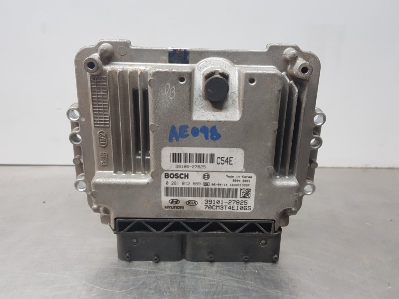 Recambio de centralita motor uce para hyundai santa fe (bm) style referencia OEM IAM 3910127825 0281012669 