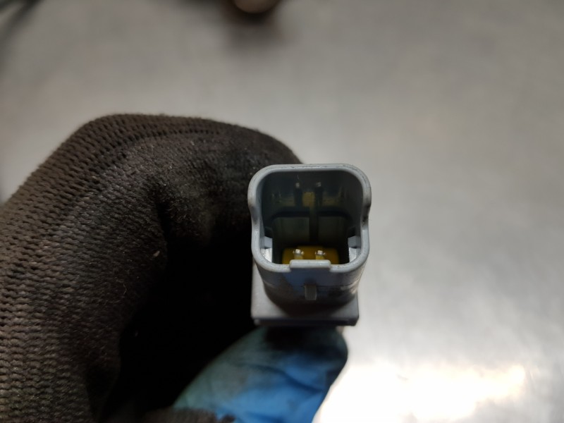 Recambio de inyector para renault megane iv berlina 5p equilibre referencia OEM IAM 208994525R  