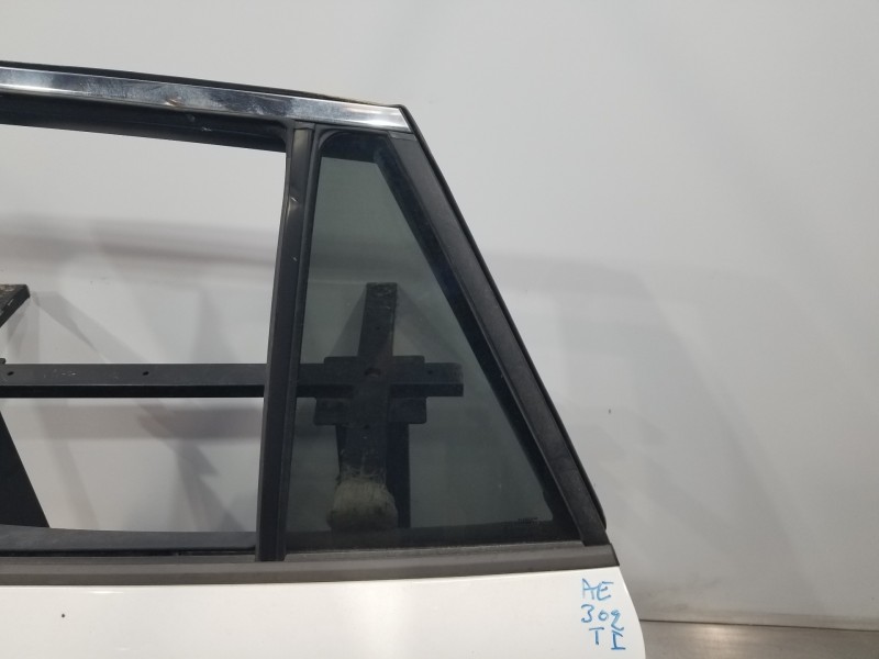 Recambio de puerta trasera izquierda para toyota corolla touring sports (e21) hybrid referencia OEM IAM 6700402560  