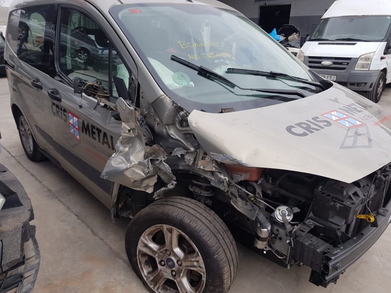 ford transit courier del año 2015