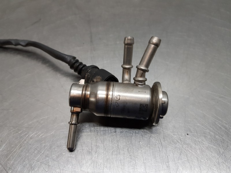 Recambio de inyector para renault megane iv berlina 5p equilibre referencia OEM IAM A2C39941900  