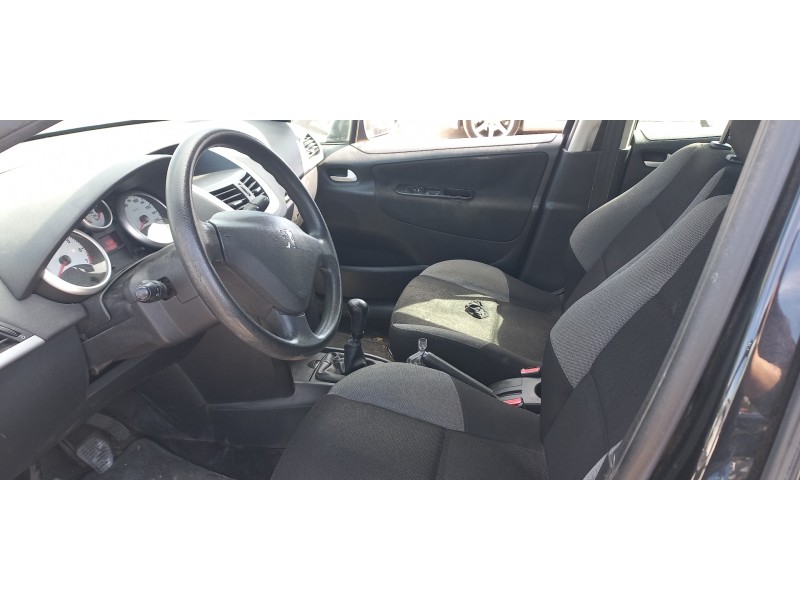 peugeot 207 sw del año 2009