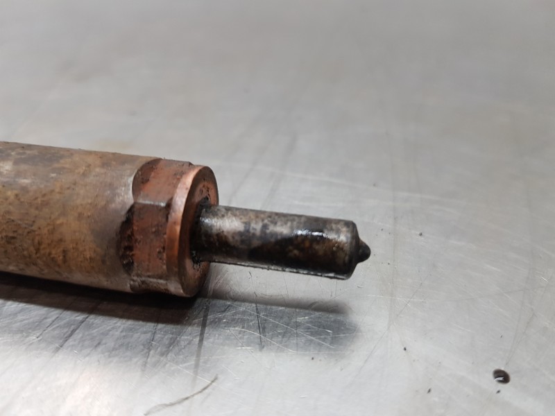 Recambio de inyector para citroen c5 berlina excusive referencia OEM IAM 9660334880  