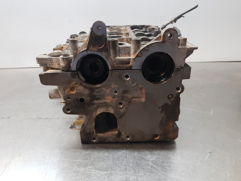 Recambio de culata para citroen c5 berlina excusive referencia OEM IAM 200EF  