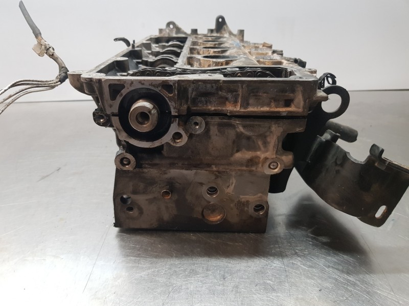 Recambio de culata para citroen c5 berlina excusive referencia OEM IAM 200EF  