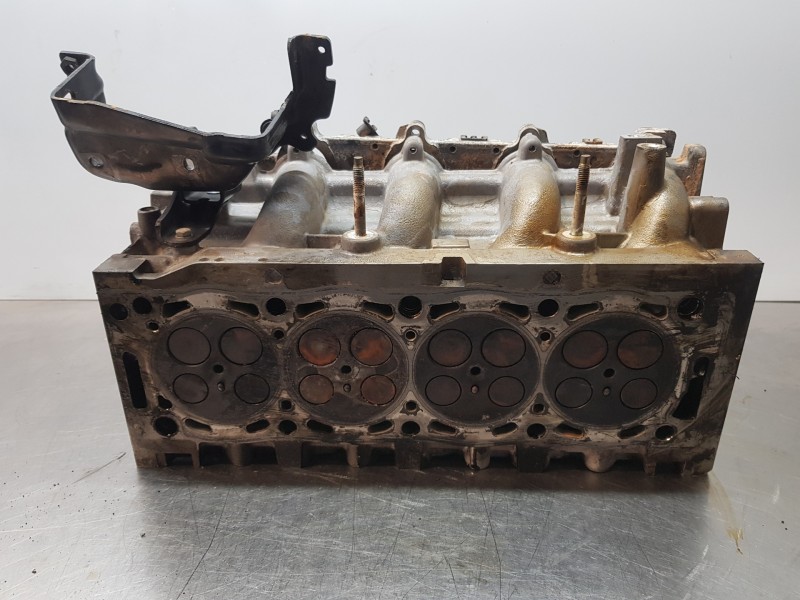 Recambio de culata para citroen c5 berlina excusive referencia OEM IAM 200EF  