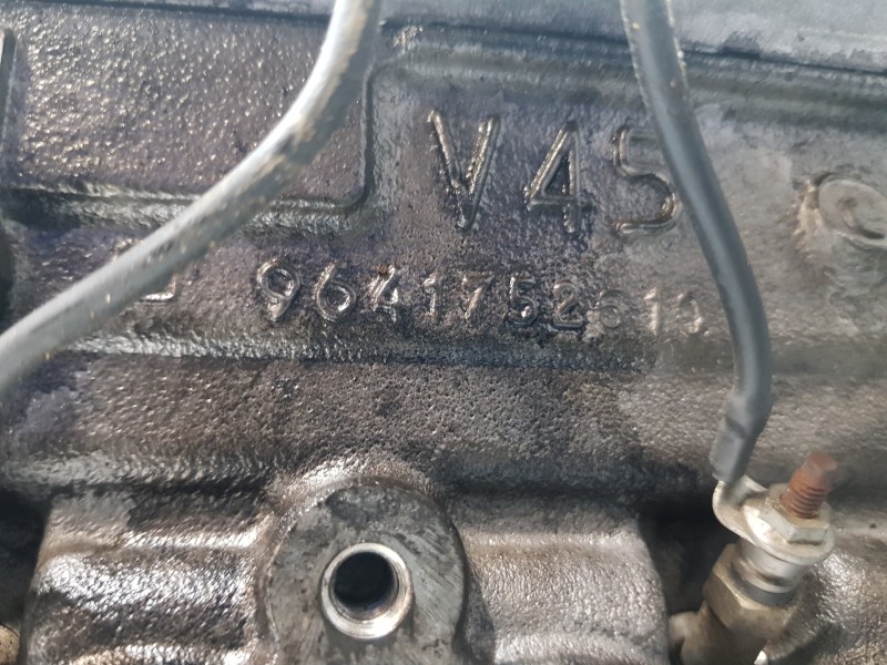 Recambio de culata para citroen c5 berlina excusive referencia OEM IAM 200EF  