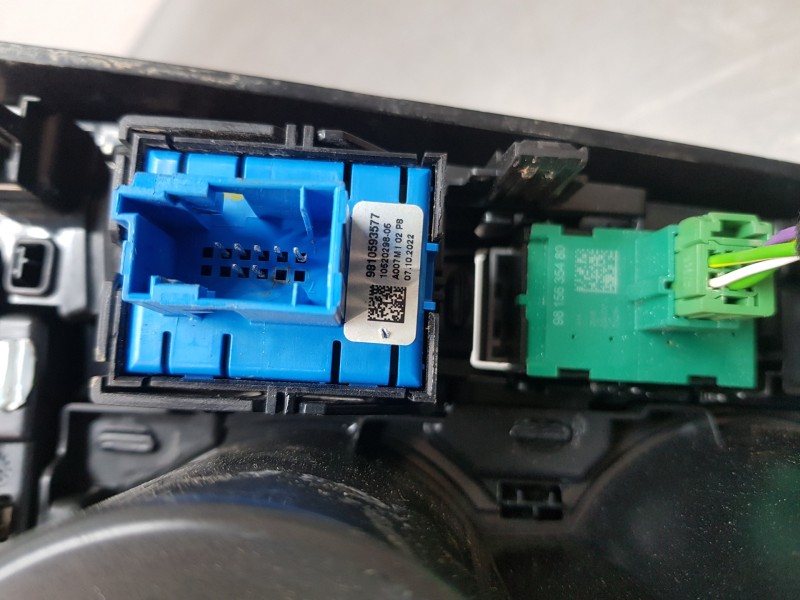 Recambio de freno de mano electrico para peugeot 208 (p2) active referencia OEM IAM 9810593577  