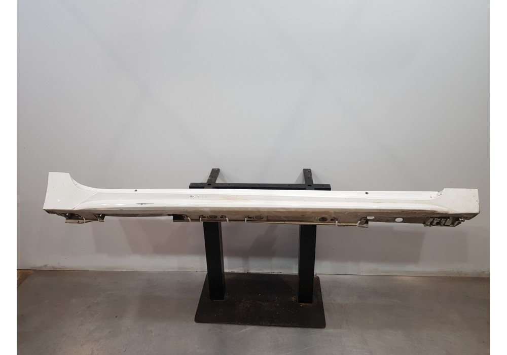 Recambio de faldon lateral para toyota corolla touring sports (e21) hybrid referencia OEM IAM 7585102903  