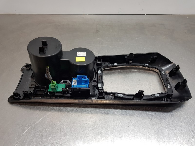 Recambio de freno de mano electrico para peugeot 208 (p2) active referencia OEM IAM 9810593577  