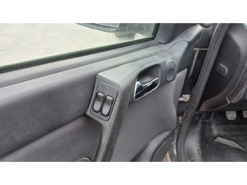 opel astra g berlina del año 2003