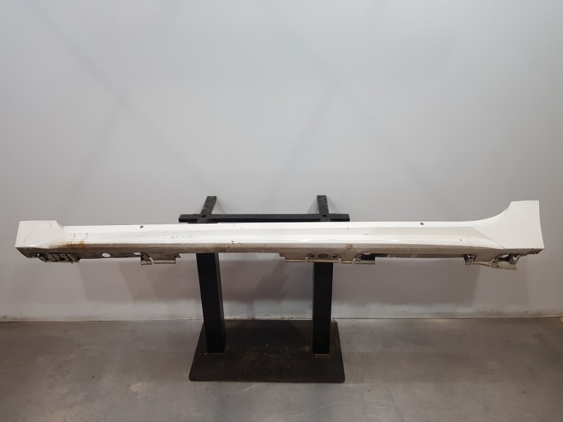 Recambio de faldon lateral para toyota corolla touring sports (e21) hybrid referencia OEM IAM 7585202902  