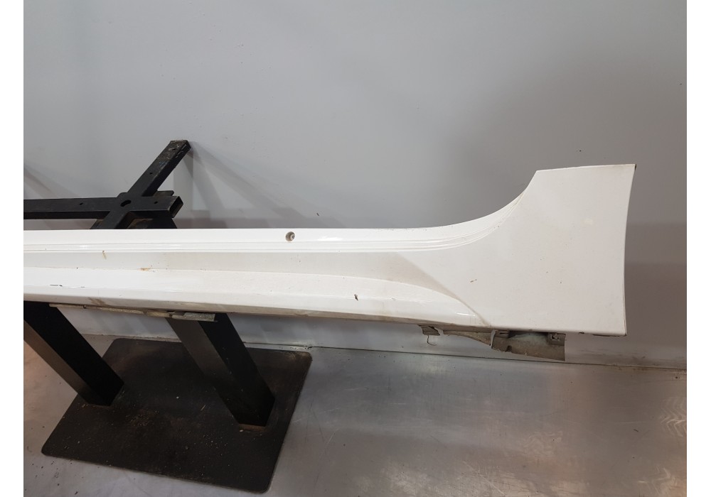 Recambio de faldon lateral para toyota corolla touring sports (e21) hybrid referencia OEM IAM 7585202902  