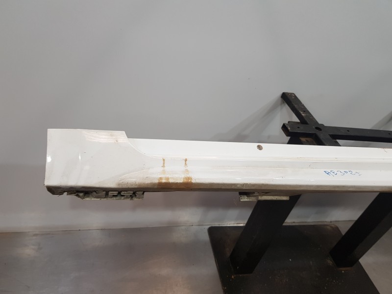 Recambio de faldon lateral para toyota corolla touring sports (e21) hybrid referencia OEM IAM 7585202902  