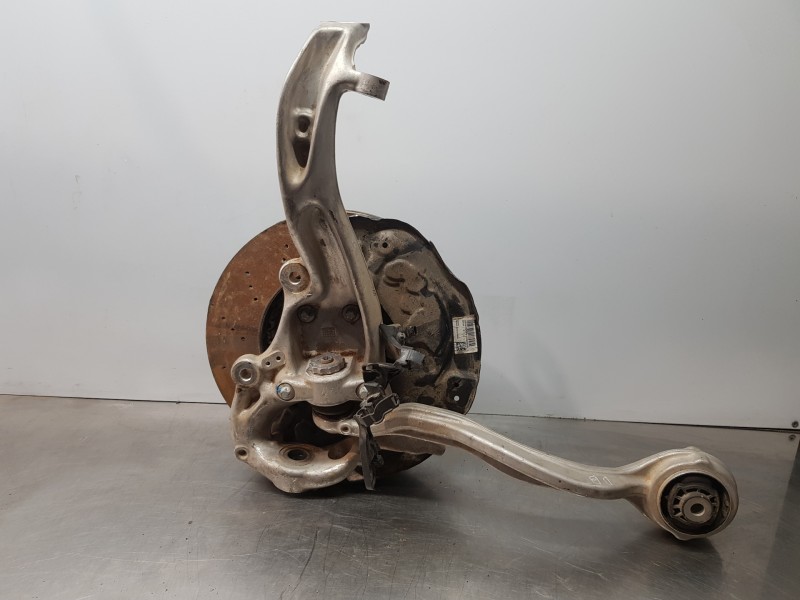 Recambio de mangueta delantera izquierda para mercedes clase c (w206) 220 d referencia OEM IAM A2363320100  