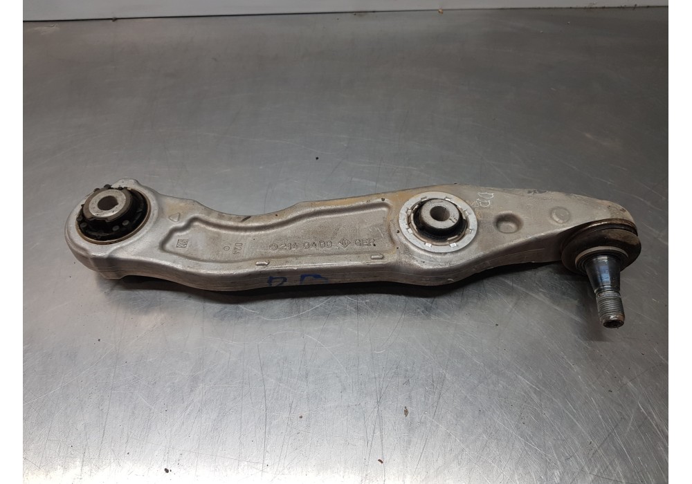 Recambio de brazo suspension inferior delantero derecho para mercedes clase c (w206) 220 d referencia OEM IAM A2363301400  
