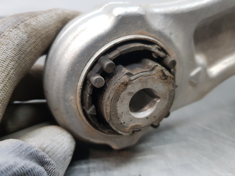 Recambio de brazo suspension inferior delantero derecho para mercedes clase c (w206) 220 d referencia OEM IAM A2363301400  