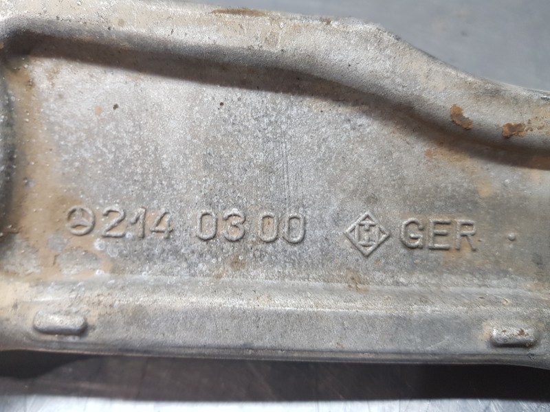 Recambio de brazo suspension inferior delantero izquierdo para mercedes clase c (w206) 220 d referencia OEM IAM A2363301300  