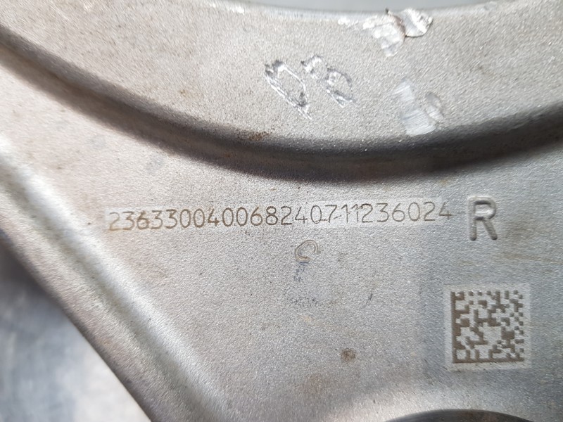 Recambio de brazo suspension superior delantero derecho para mercedes clase c (w206) 220 d referencia OEM IAM A2363300400  