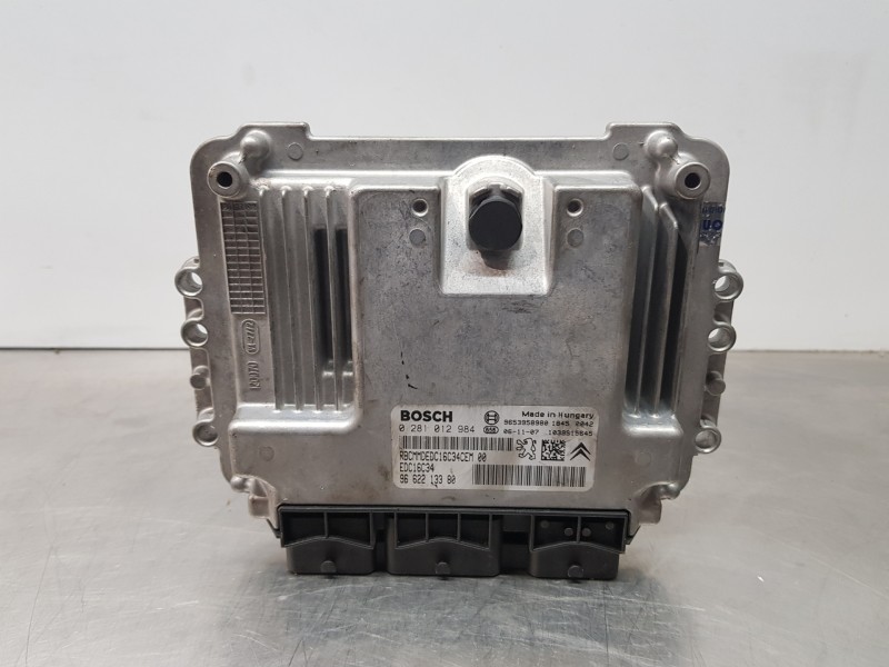 Recambio de centralita motor uce para peugeot 407 st sport referencia OEM IAM 9662213380  