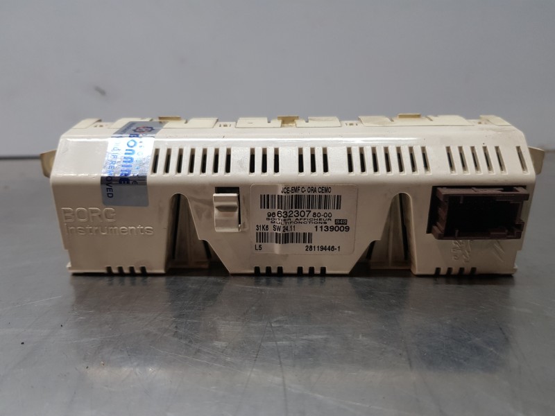 Recambio de pantalla multifuncion para peugeot 407 st sport referencia OEM IAM 9663230780  