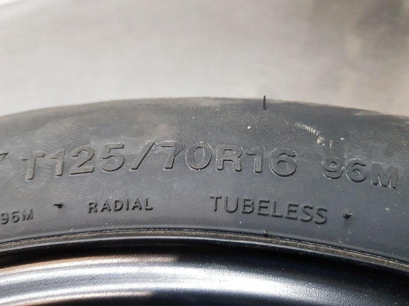 Recambio de neumatico repuesto para volkswagen golf v berlina (1k1) highline referencia OEM IAM 1K0601027B03C  