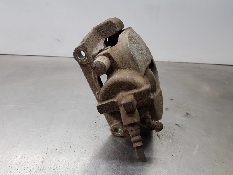 Recambio de pinza freno delantera derecha para renault megane ii berlina 3p emotion referencia OEM IAM 7701065267  