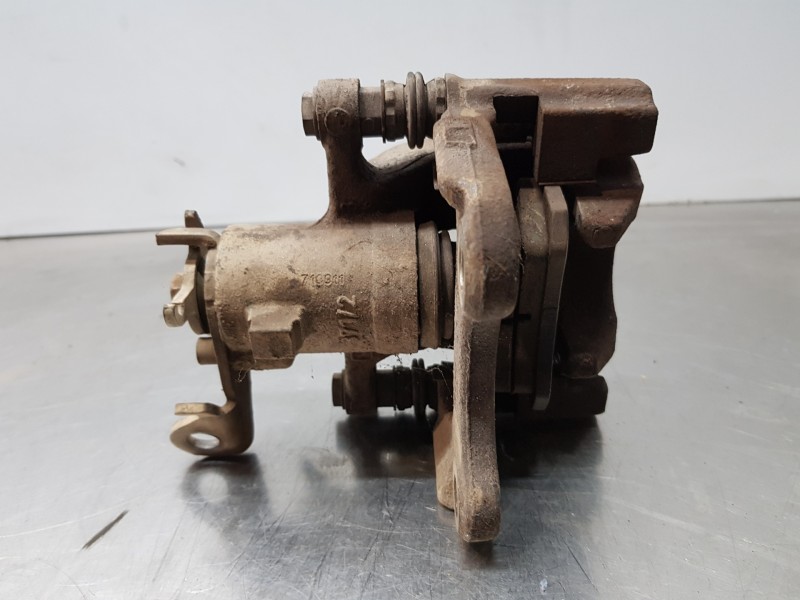 Recambio de pinza freno trasera derecha para renault megane ii berlina 3p emotion referencia OEM IAM 7701207694  