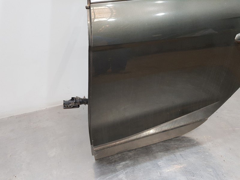 Recambio de puerta trasera izquierda para seat arona style referencia OEM IAM 6F9833051E  