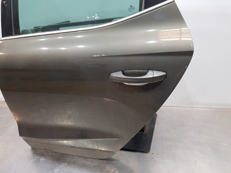 Recambio de puerta trasera izquierda para seat arona style referencia OEM IAM 6F9833051E  